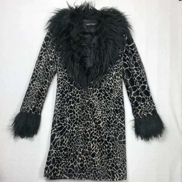 Rare Vintage Betsey Johnson Mongolian Faux Fur Animal Print 90s Y2k Trench Coat - Picture 3 of 16